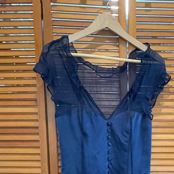 Betsey Johnson Dresses & Skirts - Classic Betsey Johnson Silk Cocktail Dress!